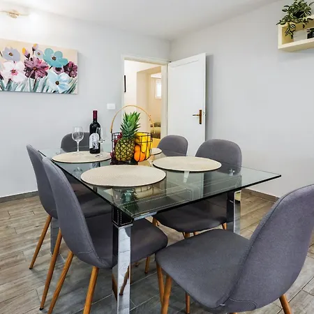 Oasis Apartman *
