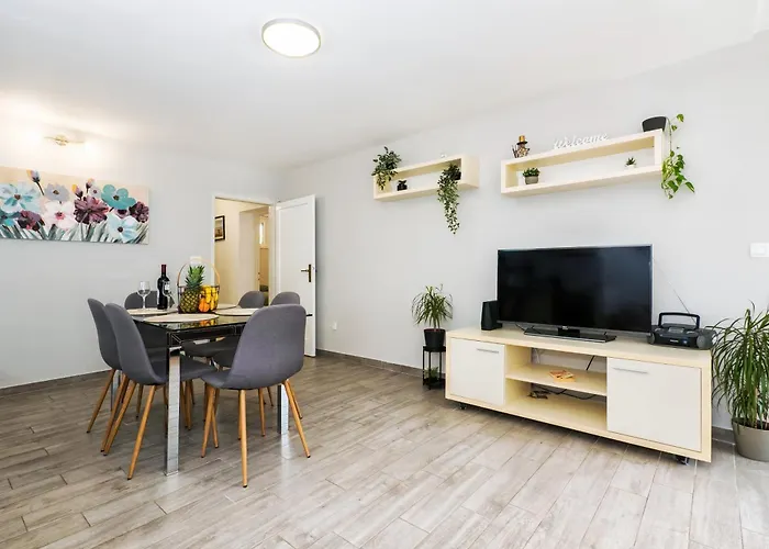 Oasis Apartment