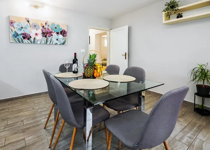 Oasis Apartment *